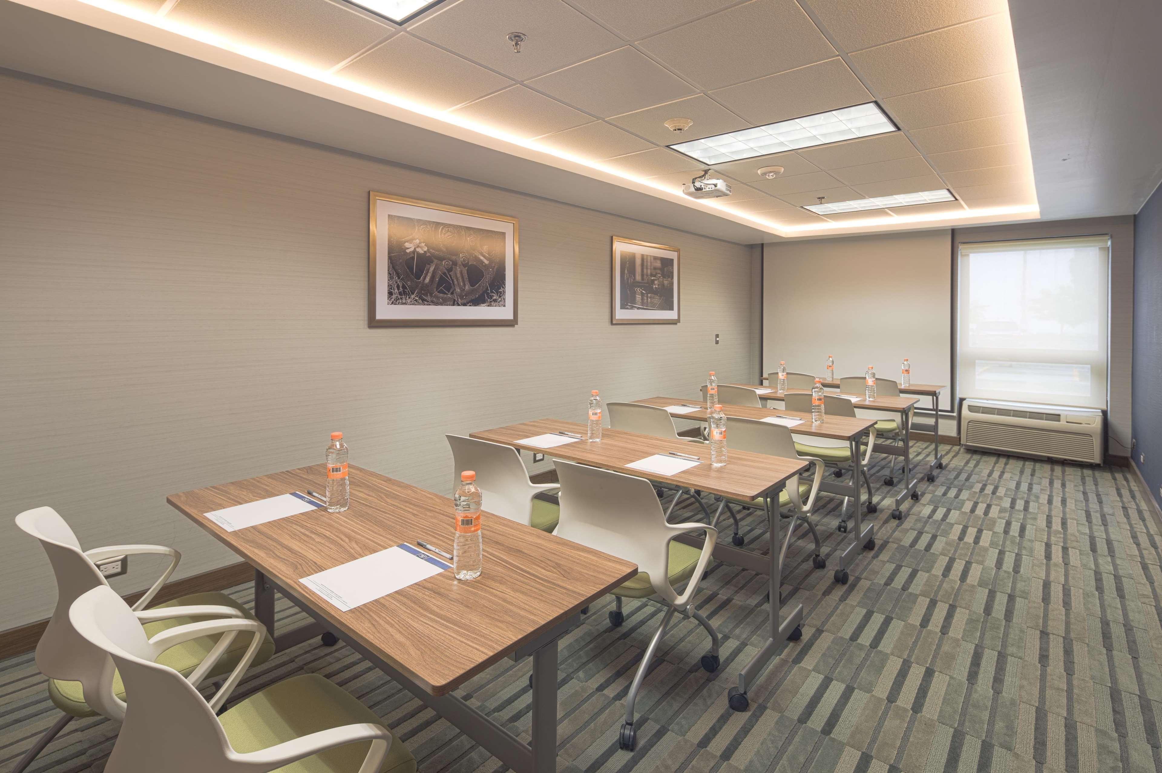 Hampton By Hilton Monterrey Galerias Obispado Экстерьер фото