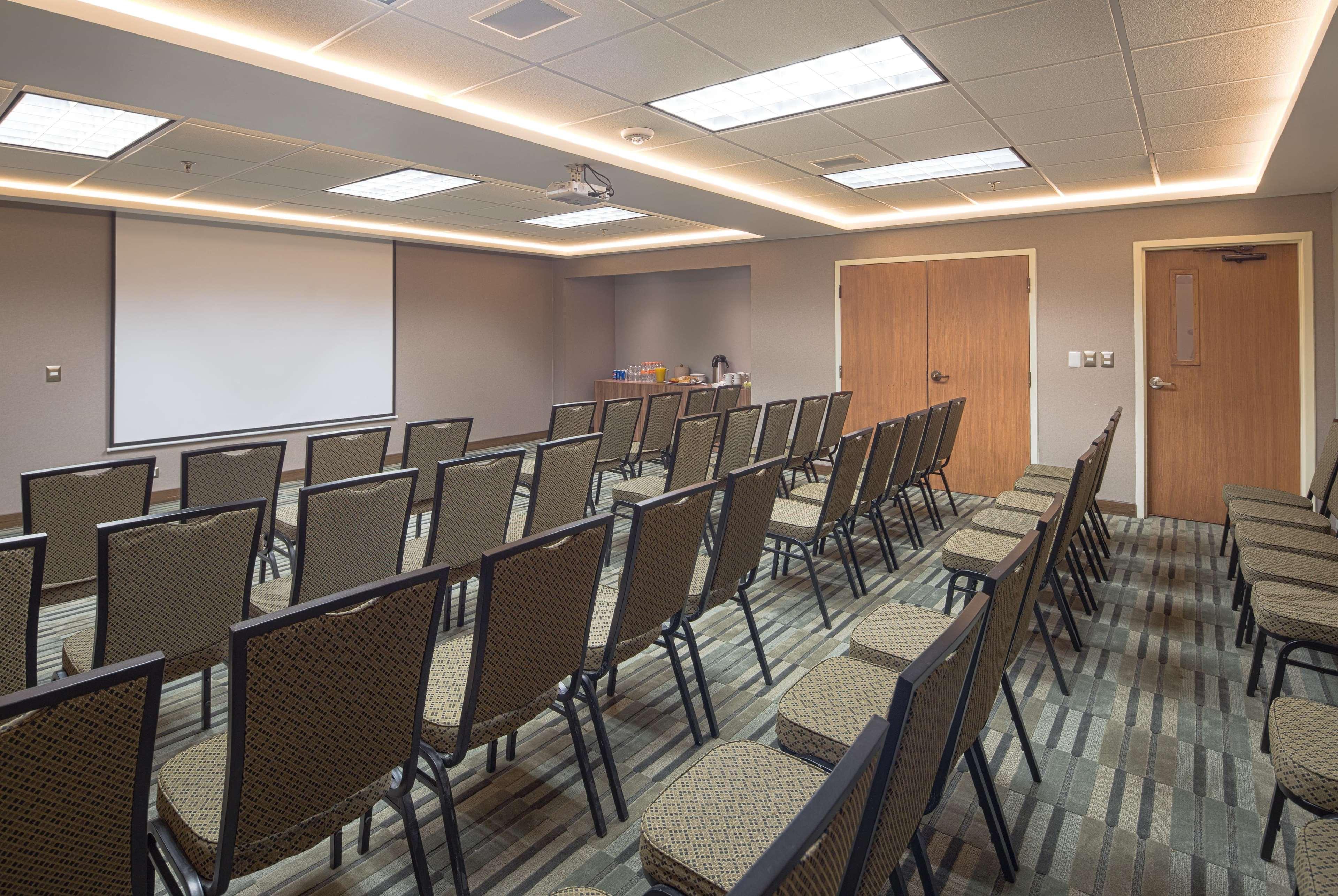 Hampton By Hilton Monterrey Galerias Obispado Экстерьер фото