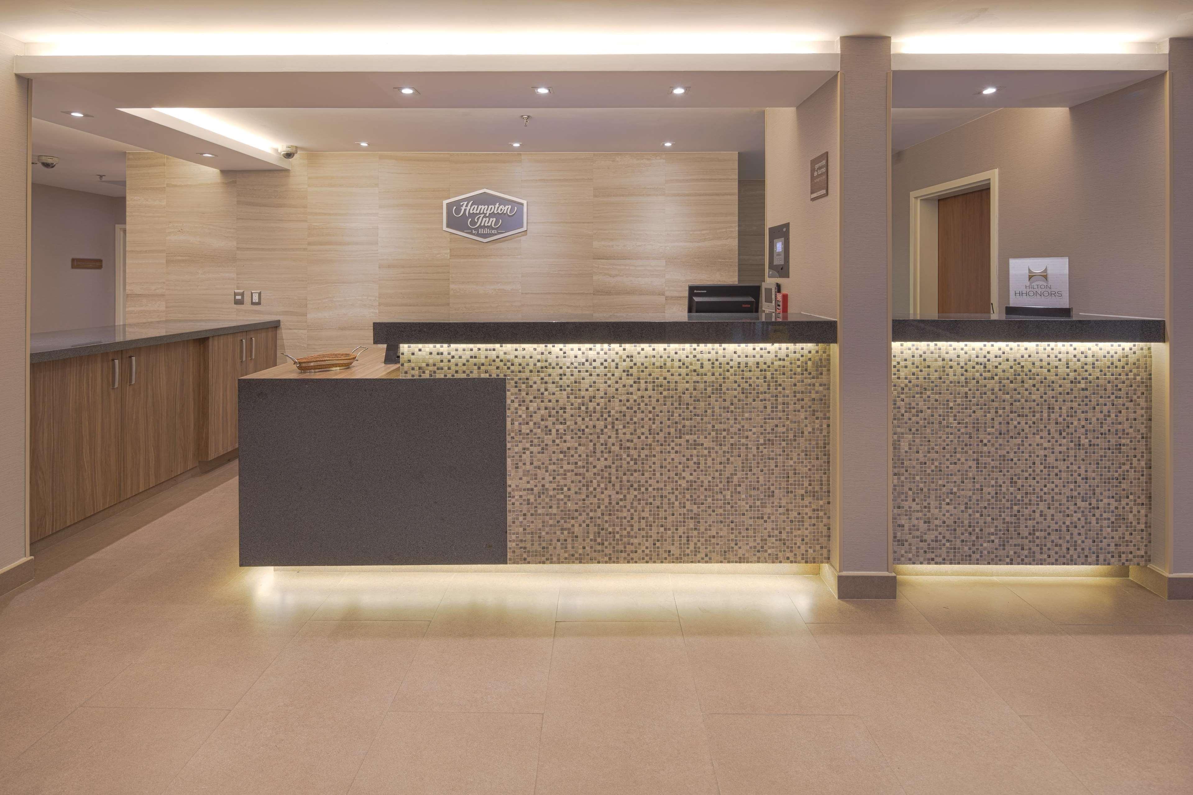 Hampton By Hilton Monterrey Galerias Obispado Экстерьер фото