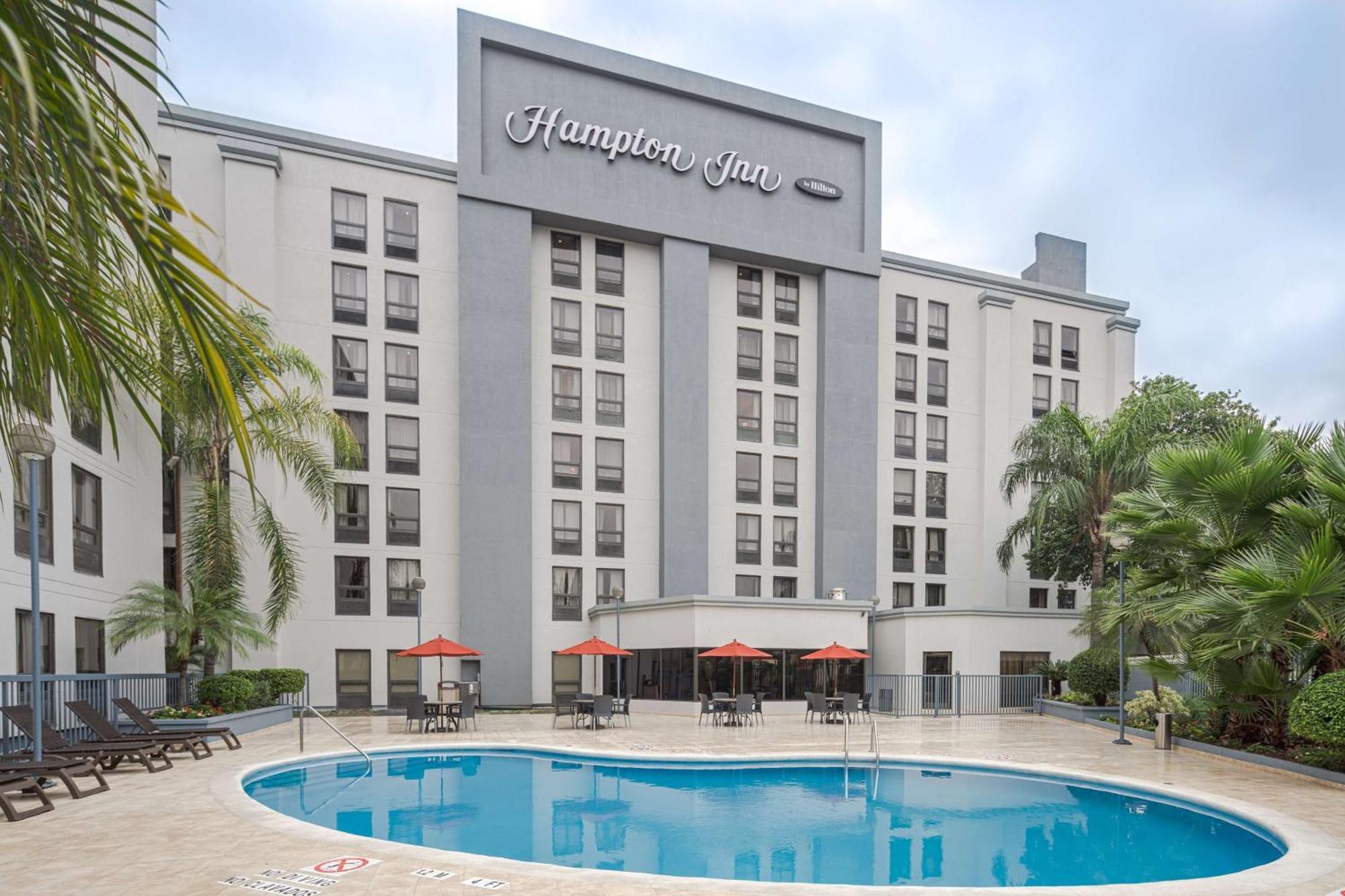 Hampton By Hilton Monterrey Galerias Obispado Экстерьер фото