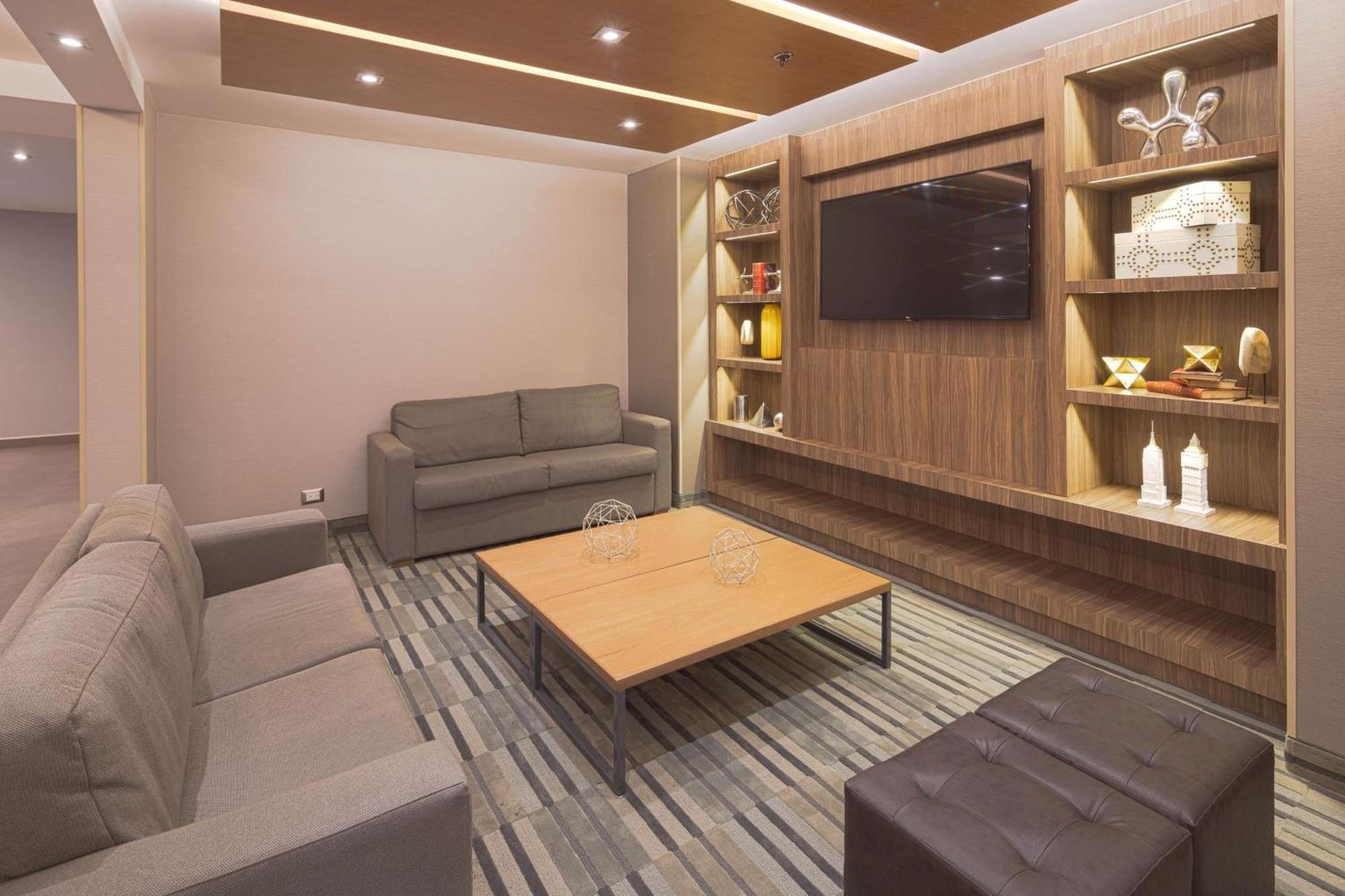 Hampton By Hilton Monterrey Galerias Obispado Экстерьер фото