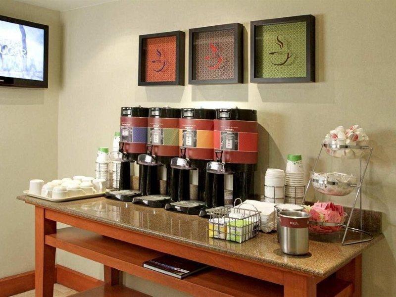 Hampton By Hilton Monterrey Galerias Obispado Экстерьер фото