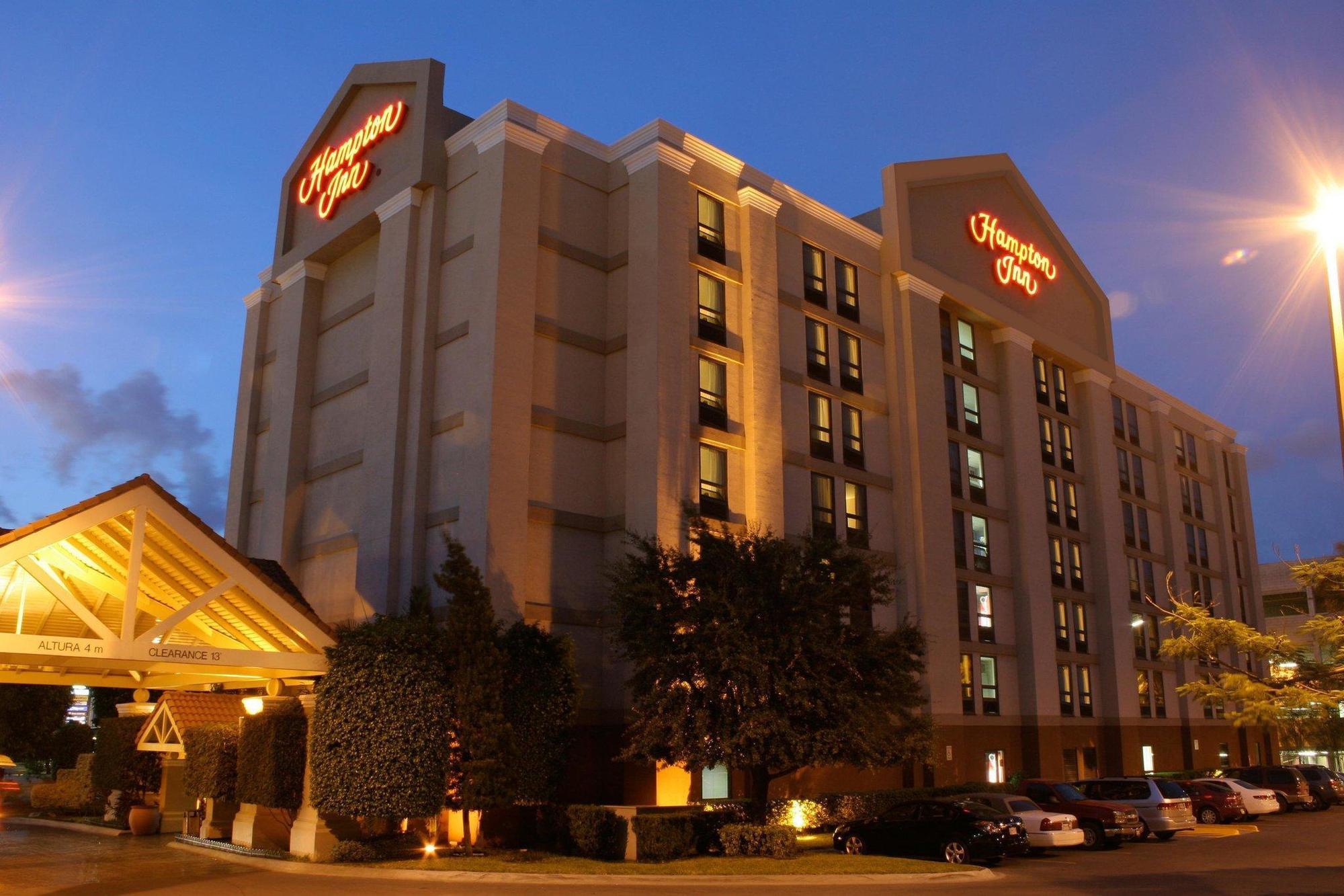 Hampton By Hilton Monterrey Galerias Obispado Экстерьер фото