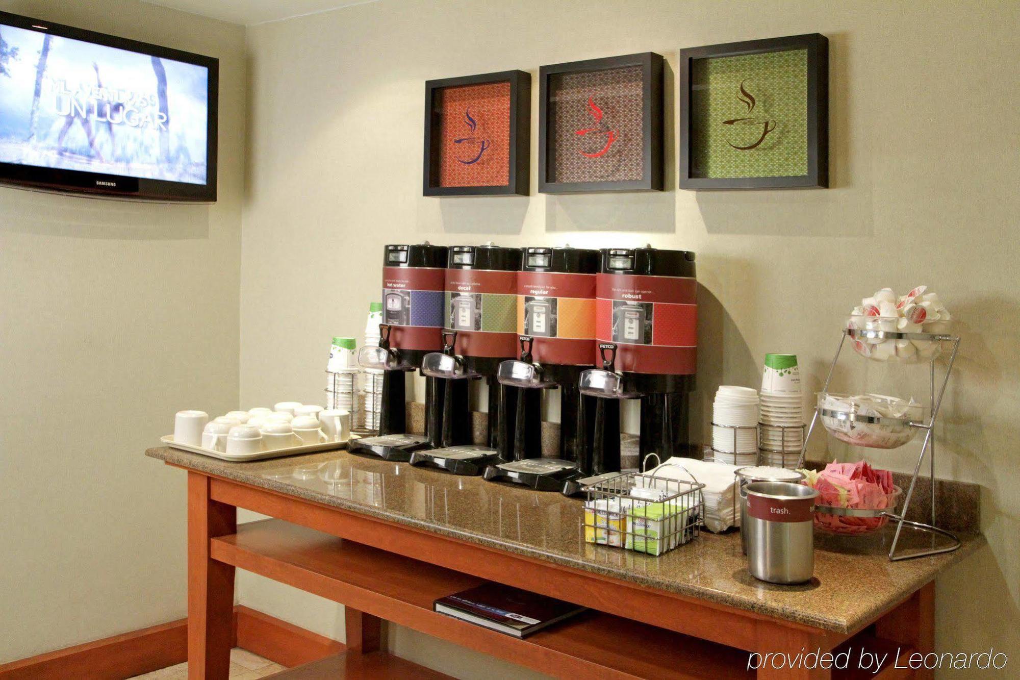 Hampton By Hilton Monterrey Galerias Obispado Экстерьер фото
